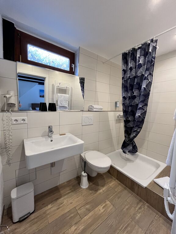 Deluxe Doppelzimmer, Badezimmer