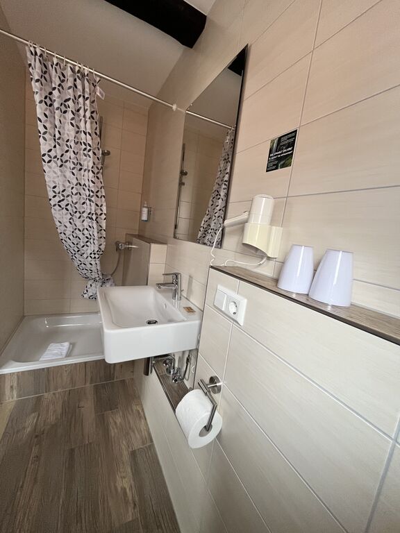 Deluxe Doppelzimmer, Badezimmer