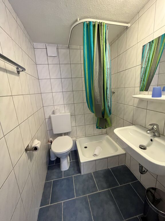 Kleines Doppelzimmer, Badezimmer